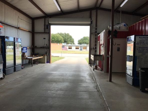 2216 Lamar St, Sweetwater, TX 79556